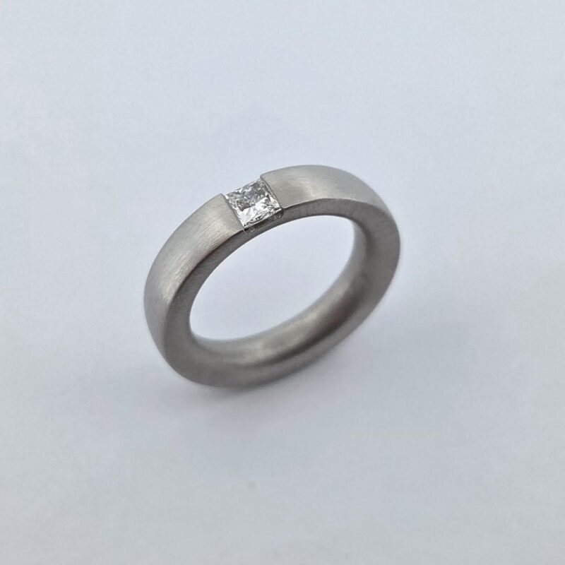 RG 950/Platin Princ.0.32TWvs 15.8gr
